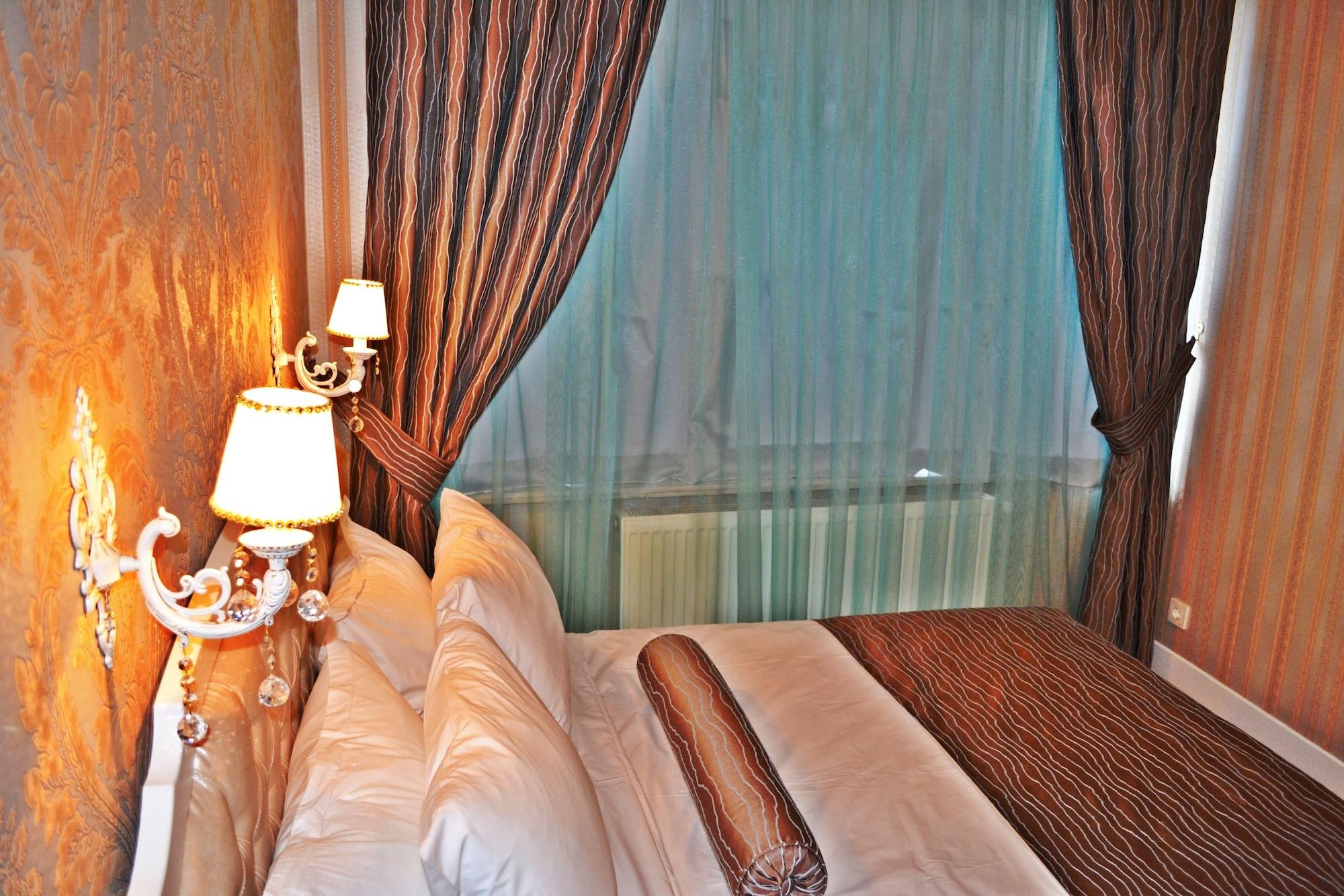 Alyon Hotel Taksim Estambul Exterior foto